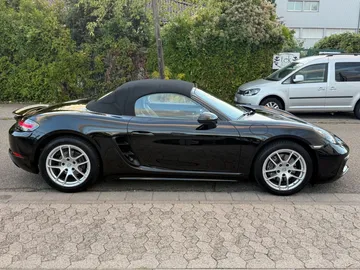Car image 43