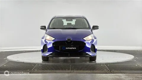 Car image 4