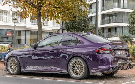 Car image 4