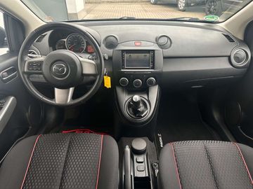 Car image 14