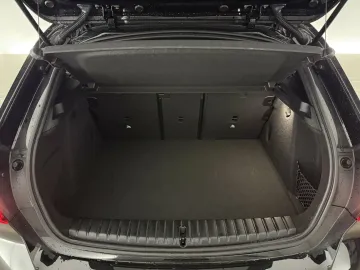 Car image 36