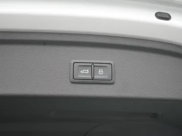 Car image 50