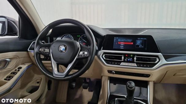 BMW 318d Luxury Line 110 kW image number 15