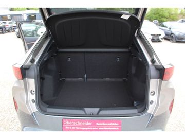 Car image 24