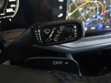 Car image 35