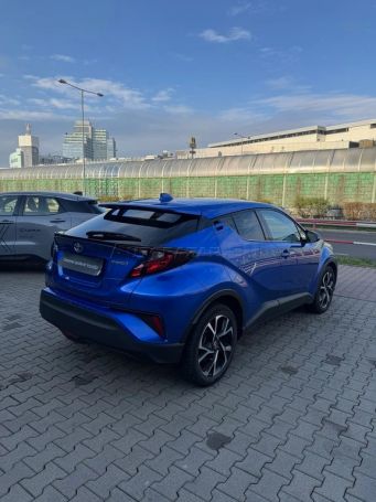 Toyota C-HR 1.8 Hybrid 90 kW image number 4