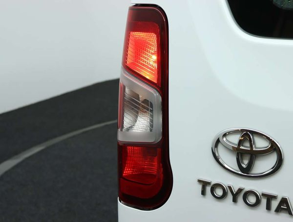 Toyota Proace City 1.5 Comfort 55 kW image number 31