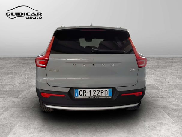 Volvo XC40 B3 Core 120 kW image number 10