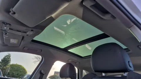 Car image 39
