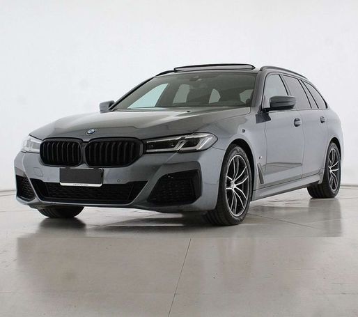 BMW 520d Touring xDrive 140 kW image number 1