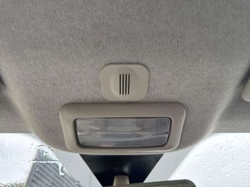 Car image 37