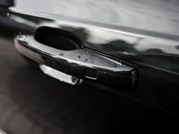 Car image 35