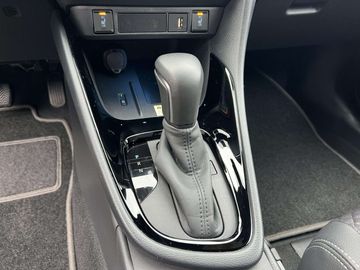 Car image 15