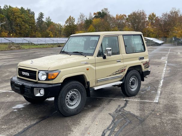 Toyota Land Cruiser 168 kW image number 1