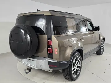 Car image 34