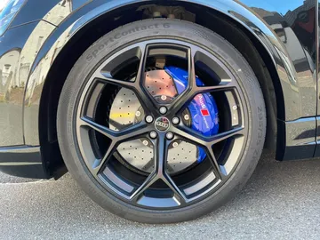 Car image 48