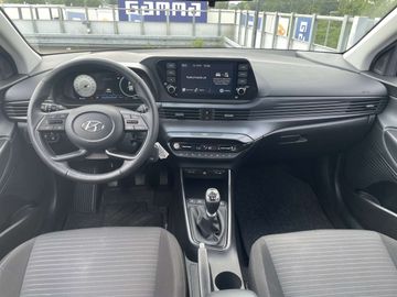 Car image 13