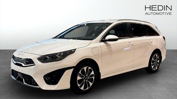 Kia Ceed Plug-in Hybrid 104 kW image number 1