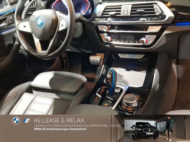 BMW iX3 210 kW image number 13