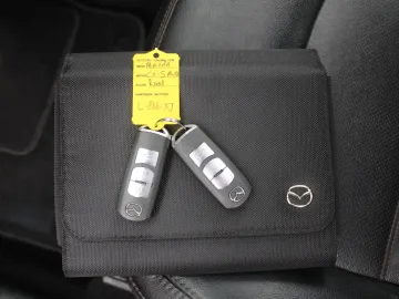 Car image 39