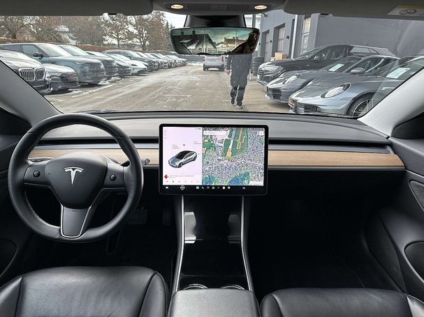 Tesla Model 3 Long Range AWD 350 kW image number 21