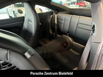 Car image 27
