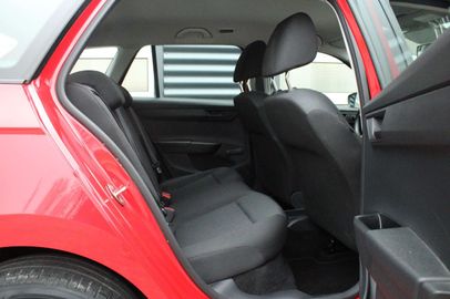 Car image 31