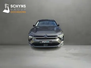 Car image 3
