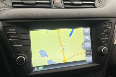 Car image 21