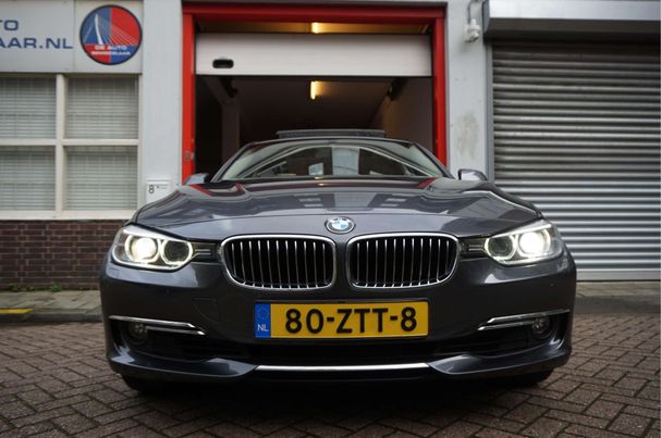 BMW 328i Touring Luxury Line 180 kW image number 4