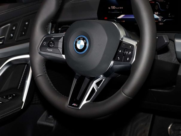 BMW iX2 xDrive30 M Sport 230 kW image number 10