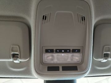 Car image 37