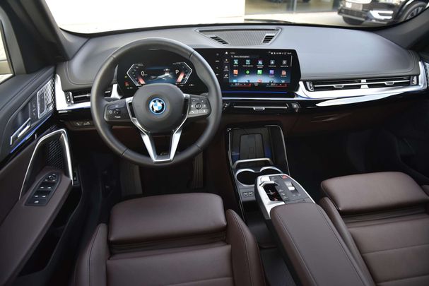 BMW iX1 xDrive30 230 kW image number 21