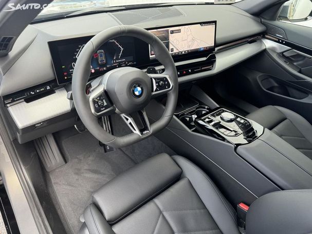 BMW 540d Touring xDrive 223 kW image number 4