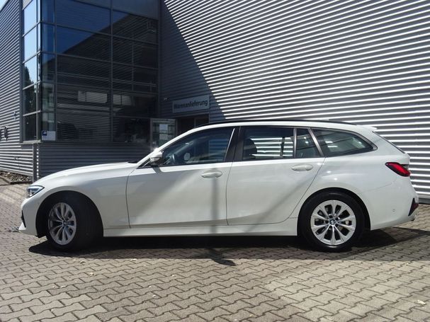 BMW 318i Touring Advantage 115 kW image number 6