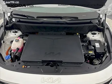Car image 35