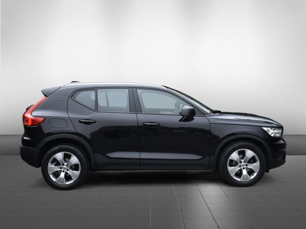 Volvo XC40 T3 Momentum 120 kW image number 3