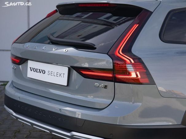 Volvo V90 Cross Country AWD 145 kW image number 8