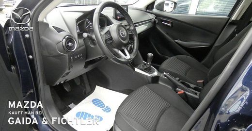 Car image 11