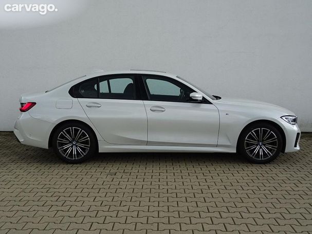 BMW 320d xDrive 140 kW image number 2