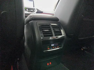 Car image 41