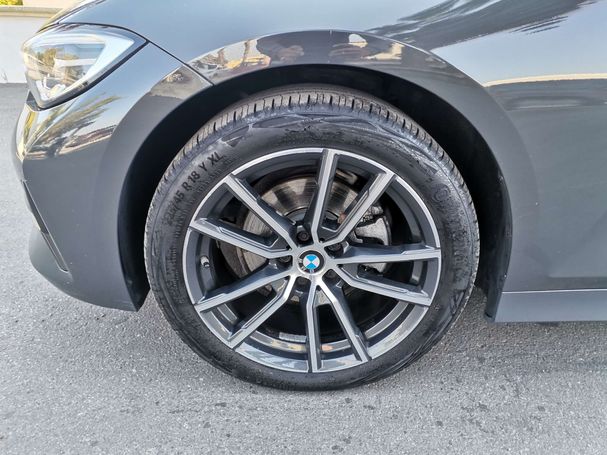 BMW 320d Touring xDrive Advantage 140 kW image number 9