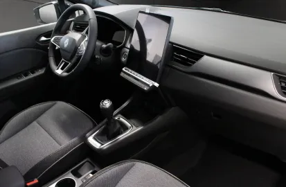 Car image 30