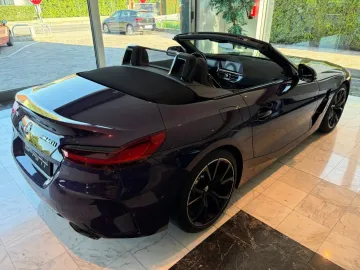 Car image 28