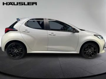 Car image 3