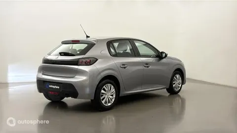 Car image 5