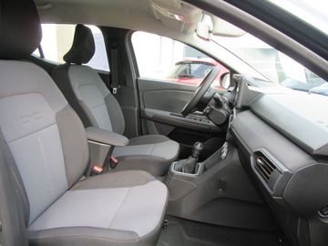 Car image 13