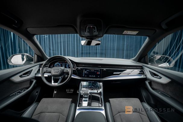 Audi Q8 55 TFSI quattro S-line 250 kW image number 11