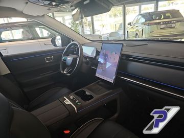 Car image 26