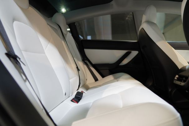 Tesla Model 3 Standard Range 239 kW image number 10